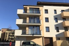 Üvegkorlát-rozsdamentes-inox-oszloppal-kapaszkodóval-46
